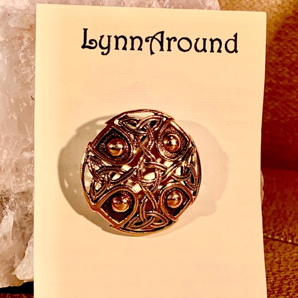 LynnAround Bronze Brooch/Pendant. 1.5” NWT - Picture 2 of 5